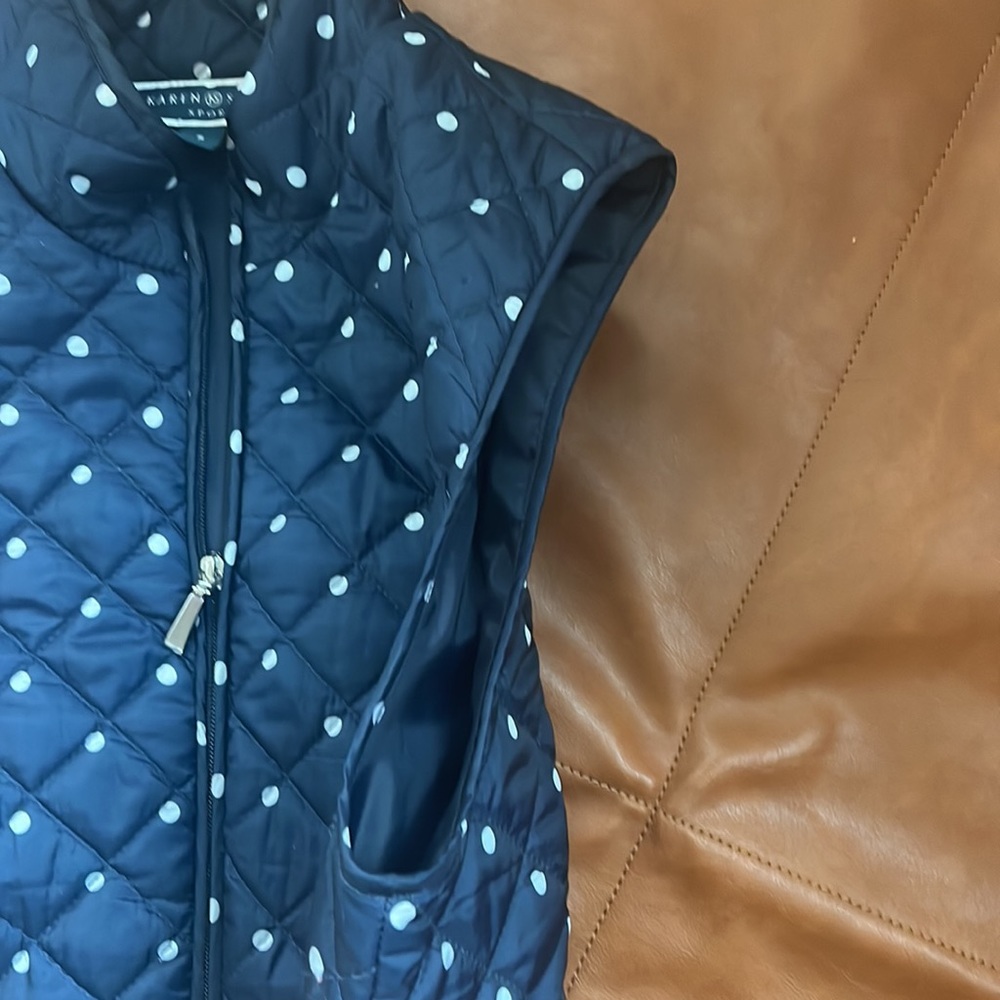 Karen Scott polka dot vest - Picture 5 of 6